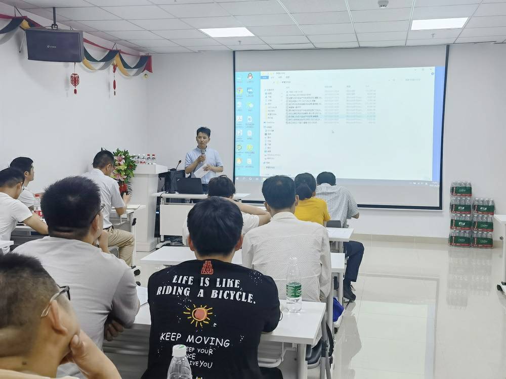 千亿官网网页版入口-千亿(中国)药业技术交流会 (3) - 副本.jpg